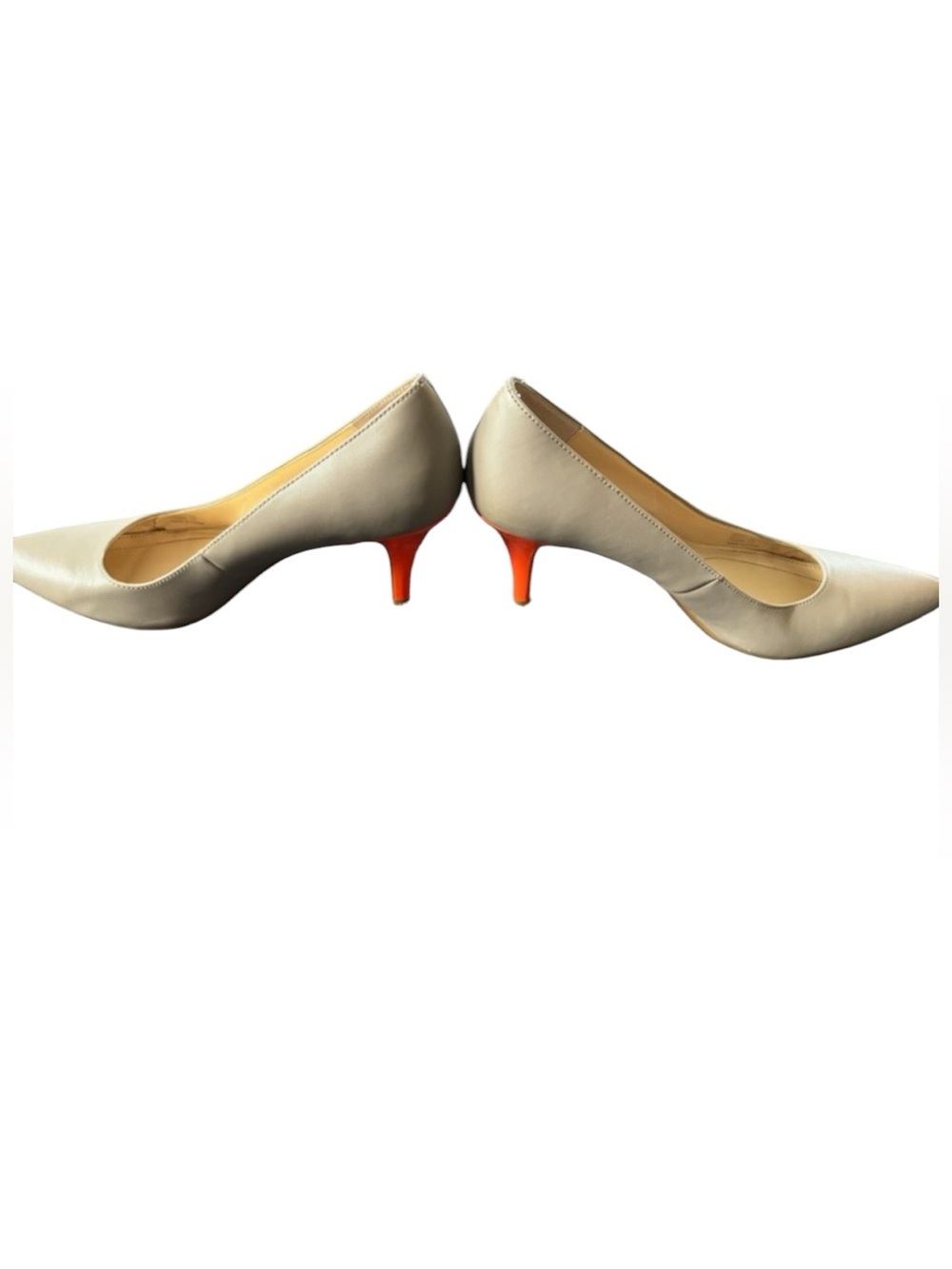 EUC Calvin Klein Taupe Pointed Toe Pumps Women's Classic Office Career Heels